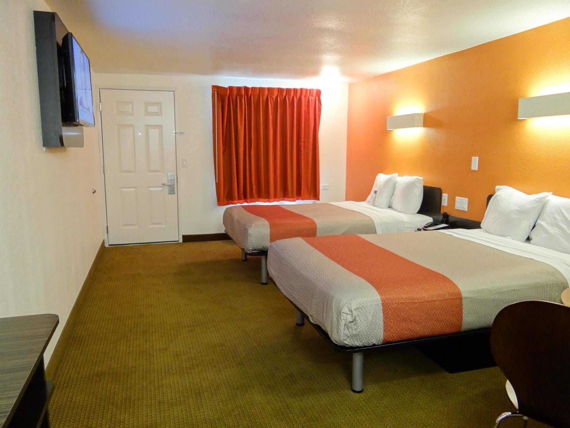 Motel 6-Erie, Pa Kearsarge Exterior photo